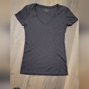Banana Republic Charcoal V-Neck Short Sleeve Tee